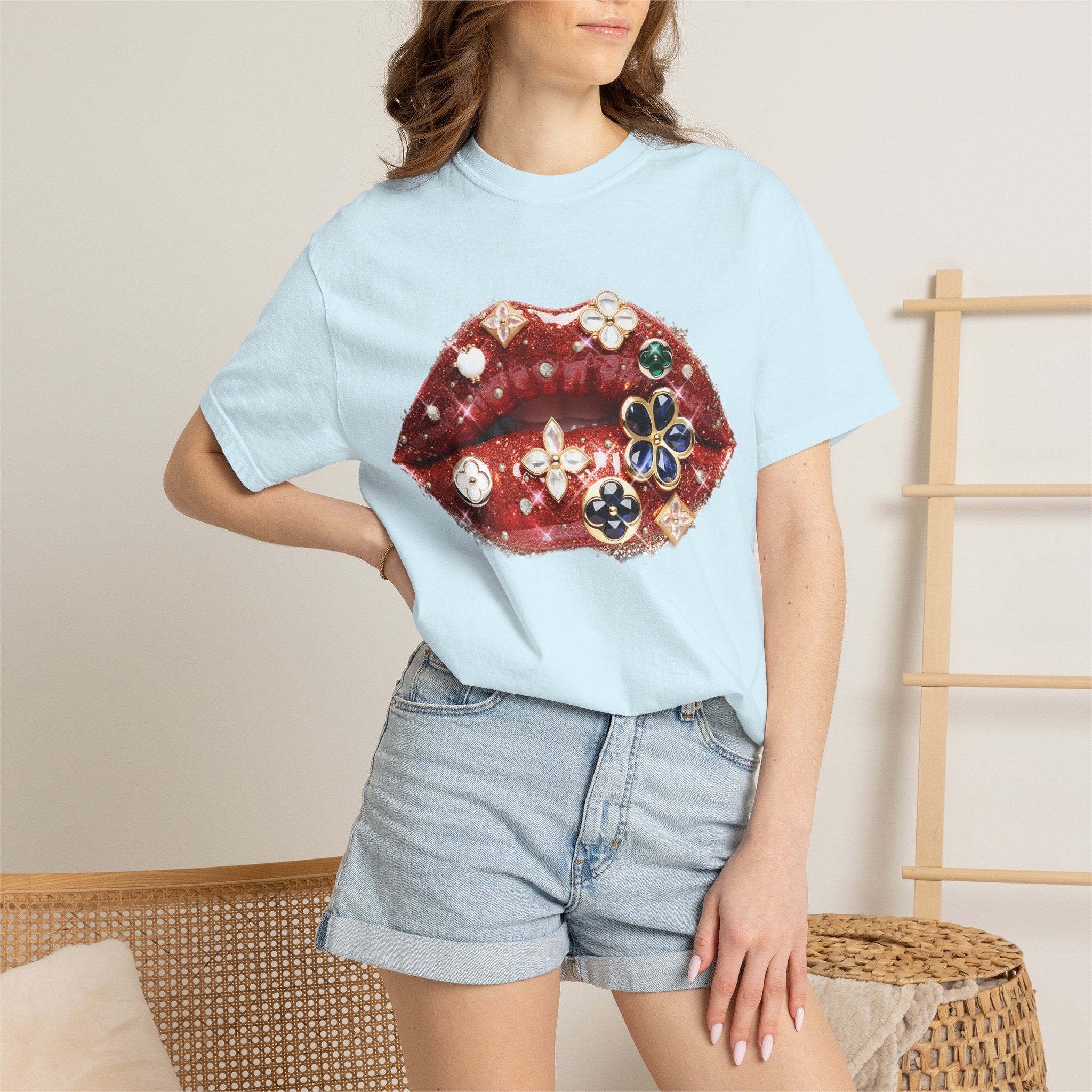 Jewel Lips Tee - Comfort Colors