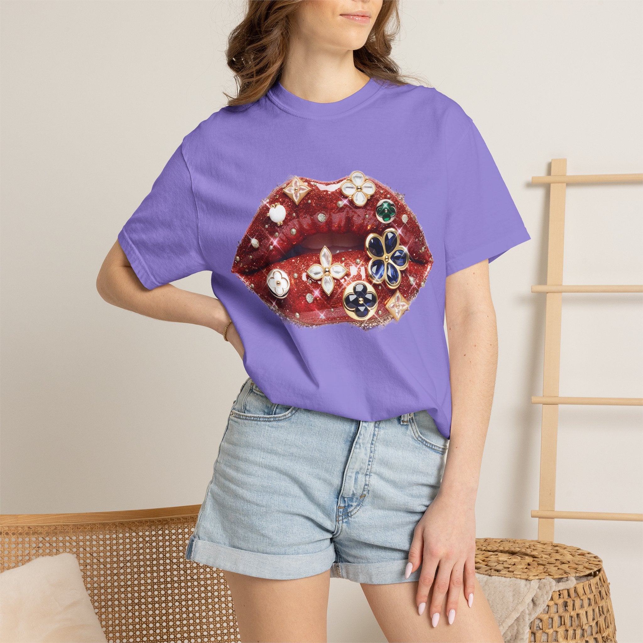 Jewel Lips Tee - Comfort Colors