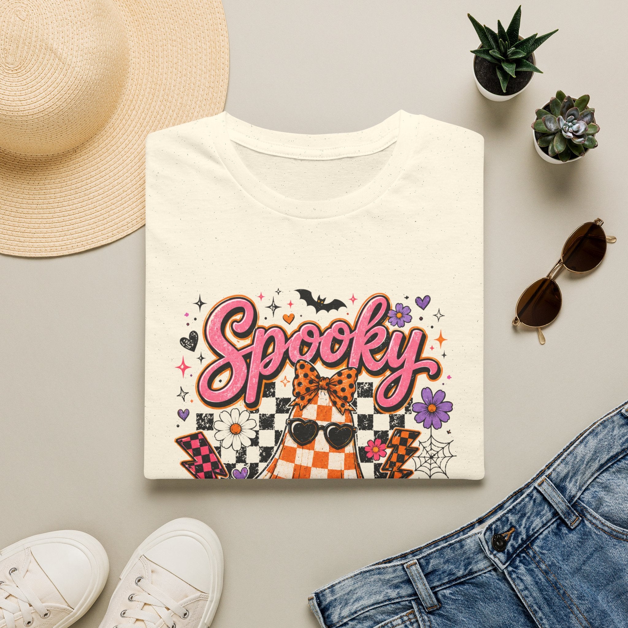 Spooky Mama Tee - Gildan