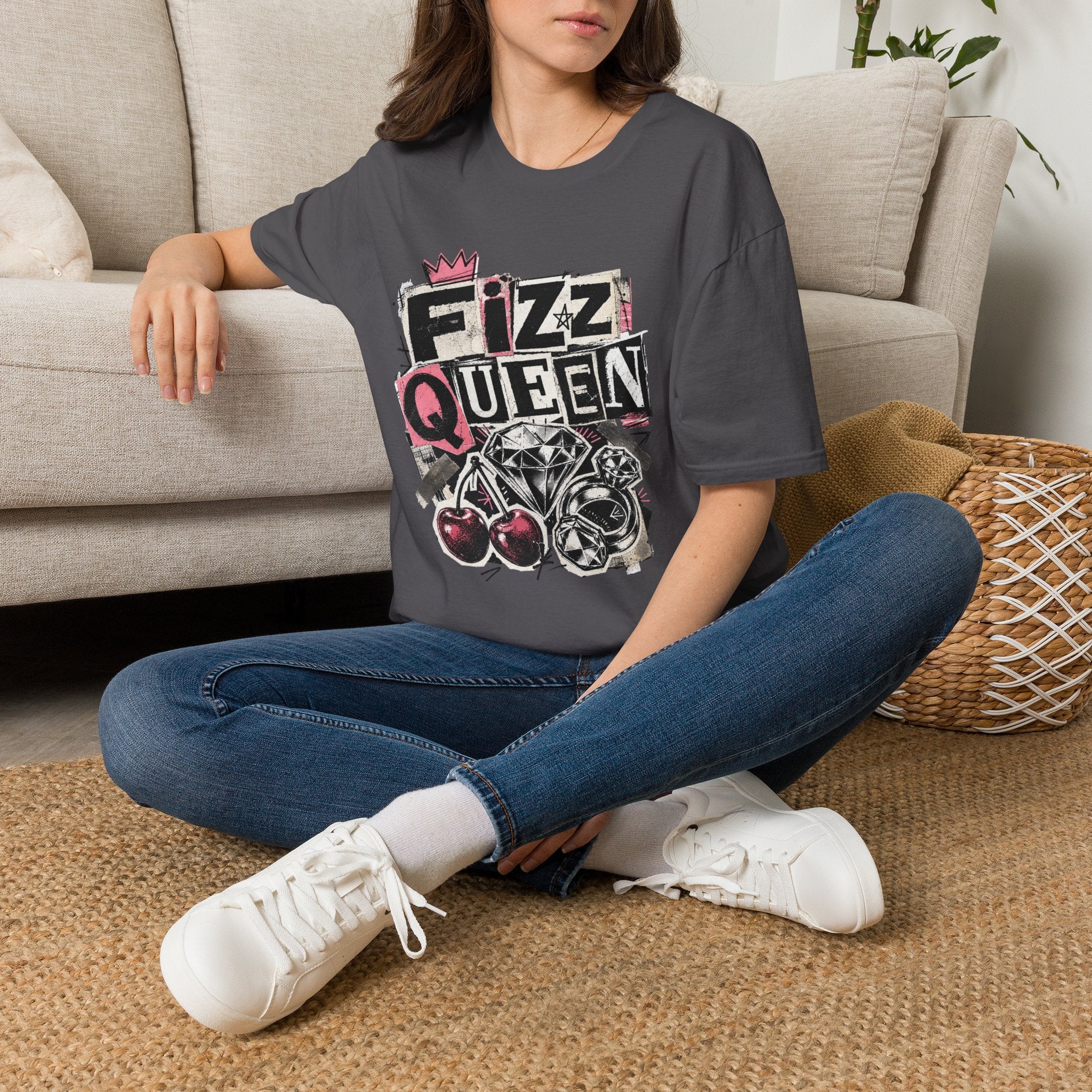 Fizz Queen Tee - Gildan