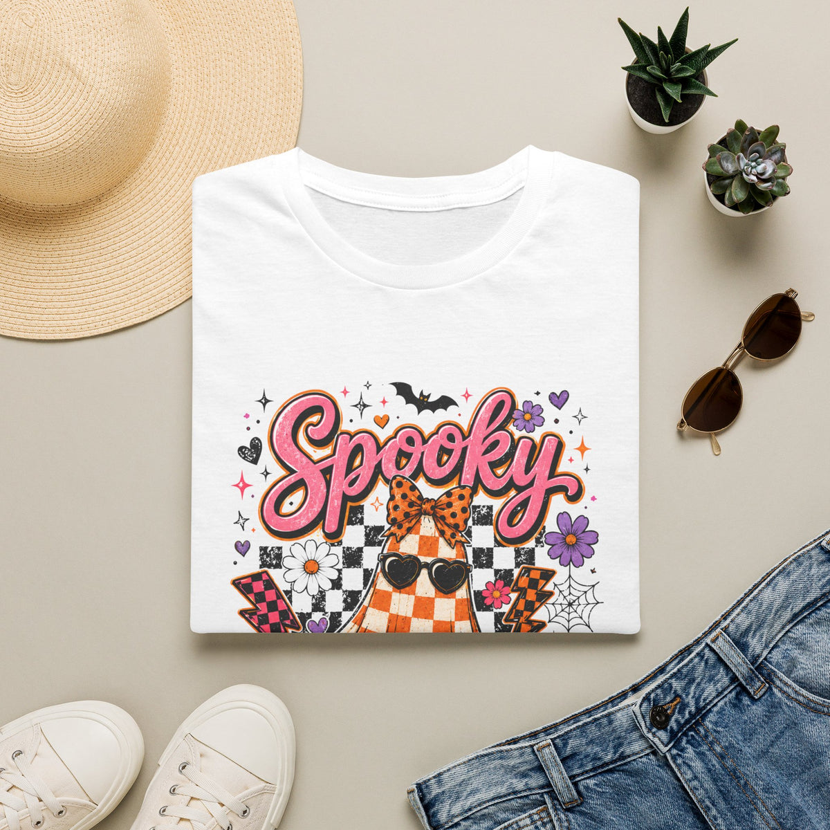 Spooky Mama Tee - Gildan