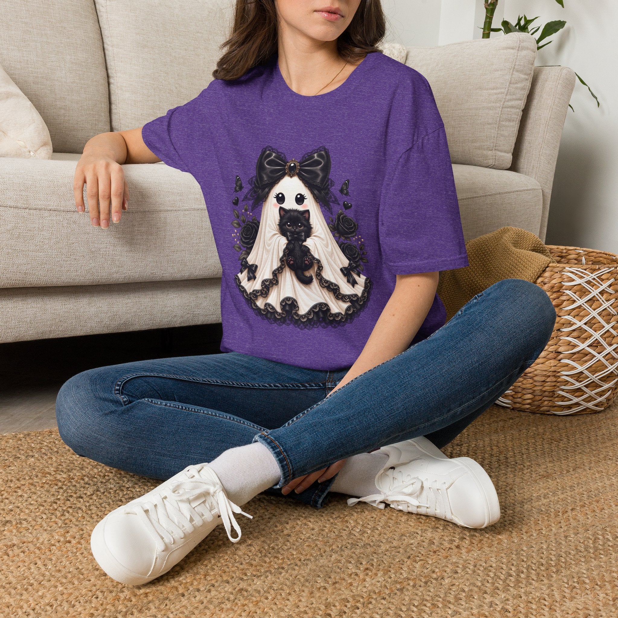 Lace Kitten Ghost Tee - Gildan