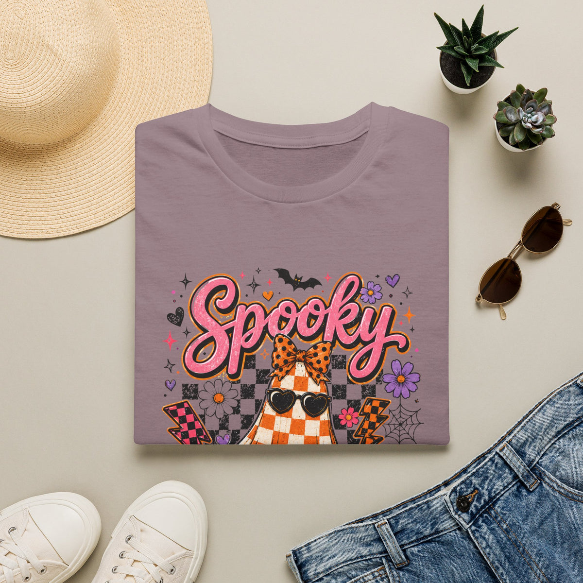 Spooky Mama Tee - Gildan