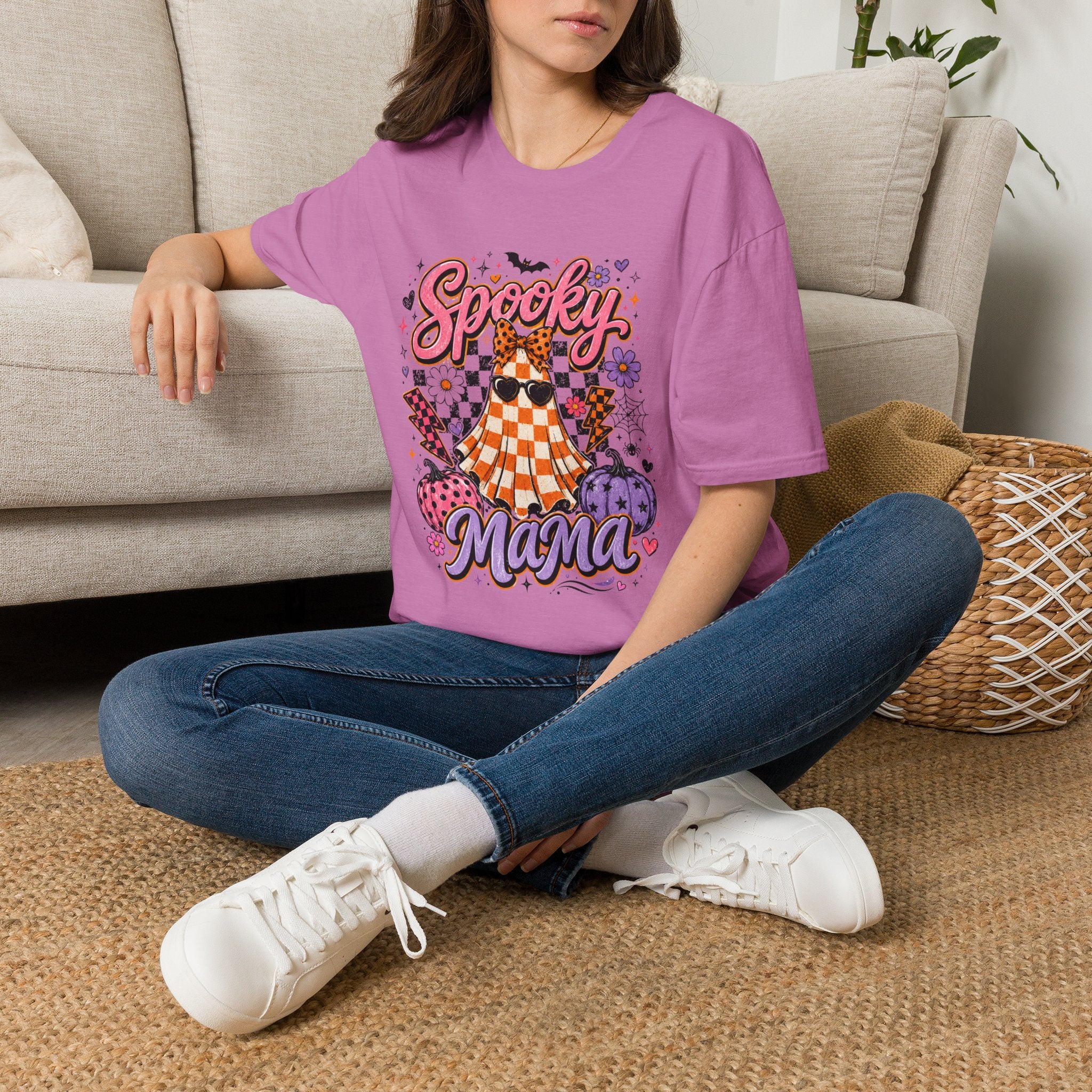 Spooky Mama Tee - Gildan