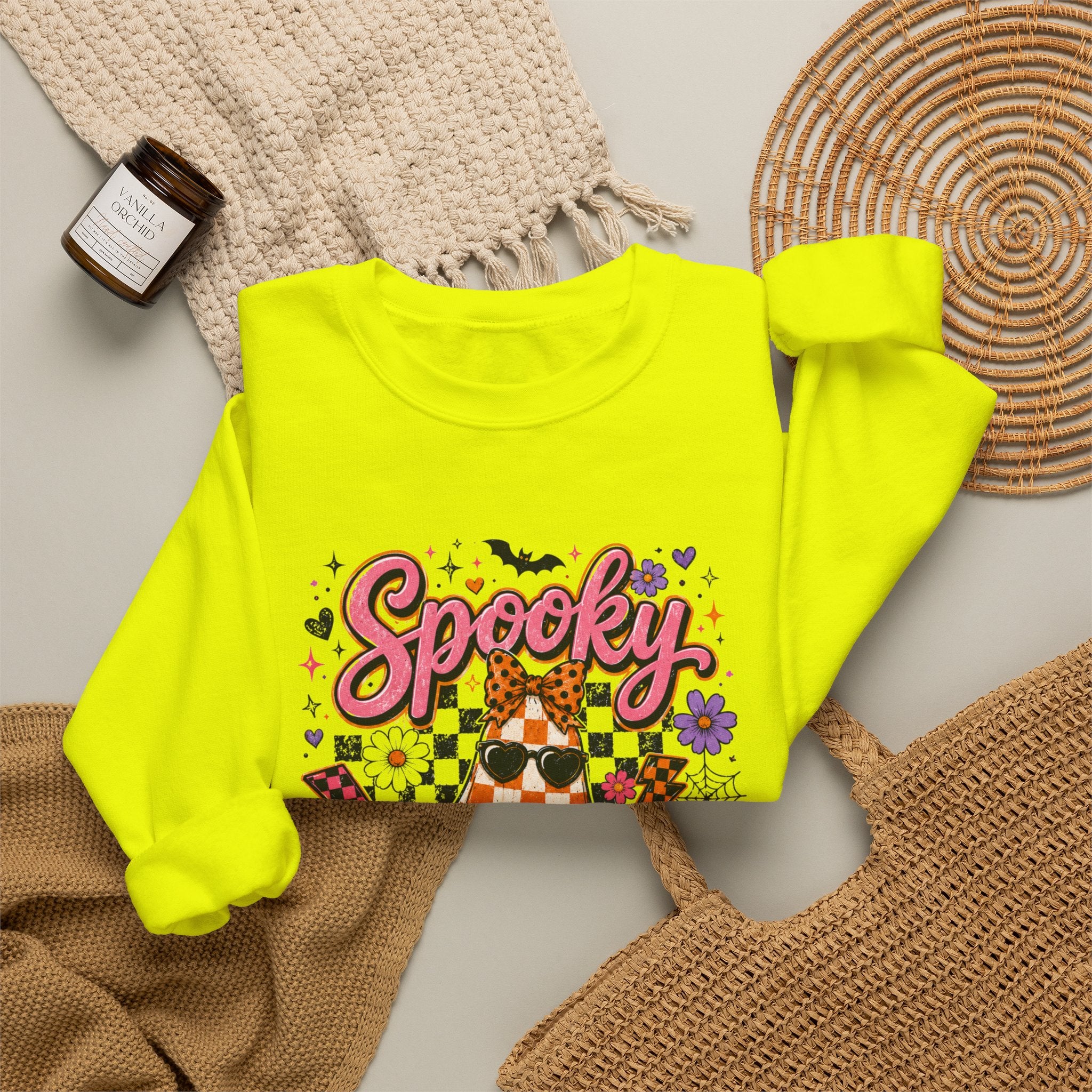 Spooky Mama Sweatshirt - Gildan