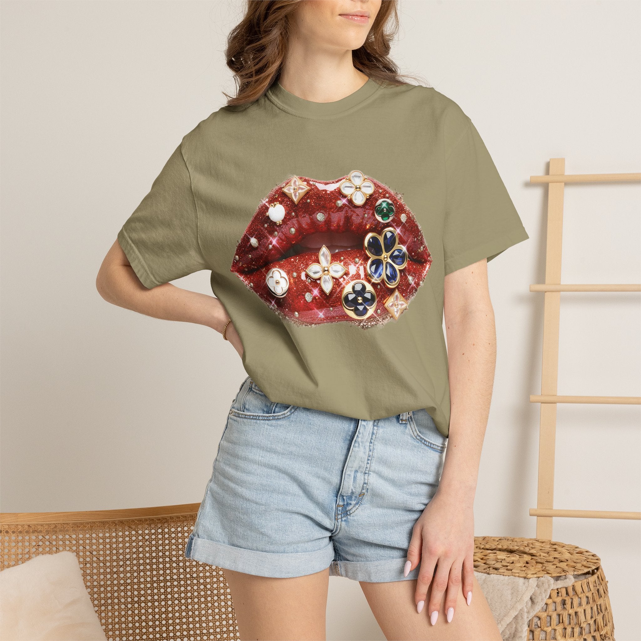 Jewel Lips Tee - Comfort Colors