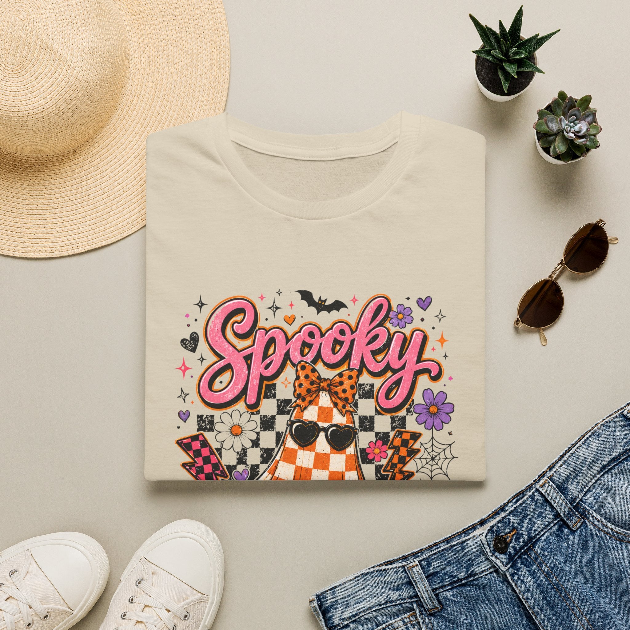 Spooky Mama Tee - Gildan