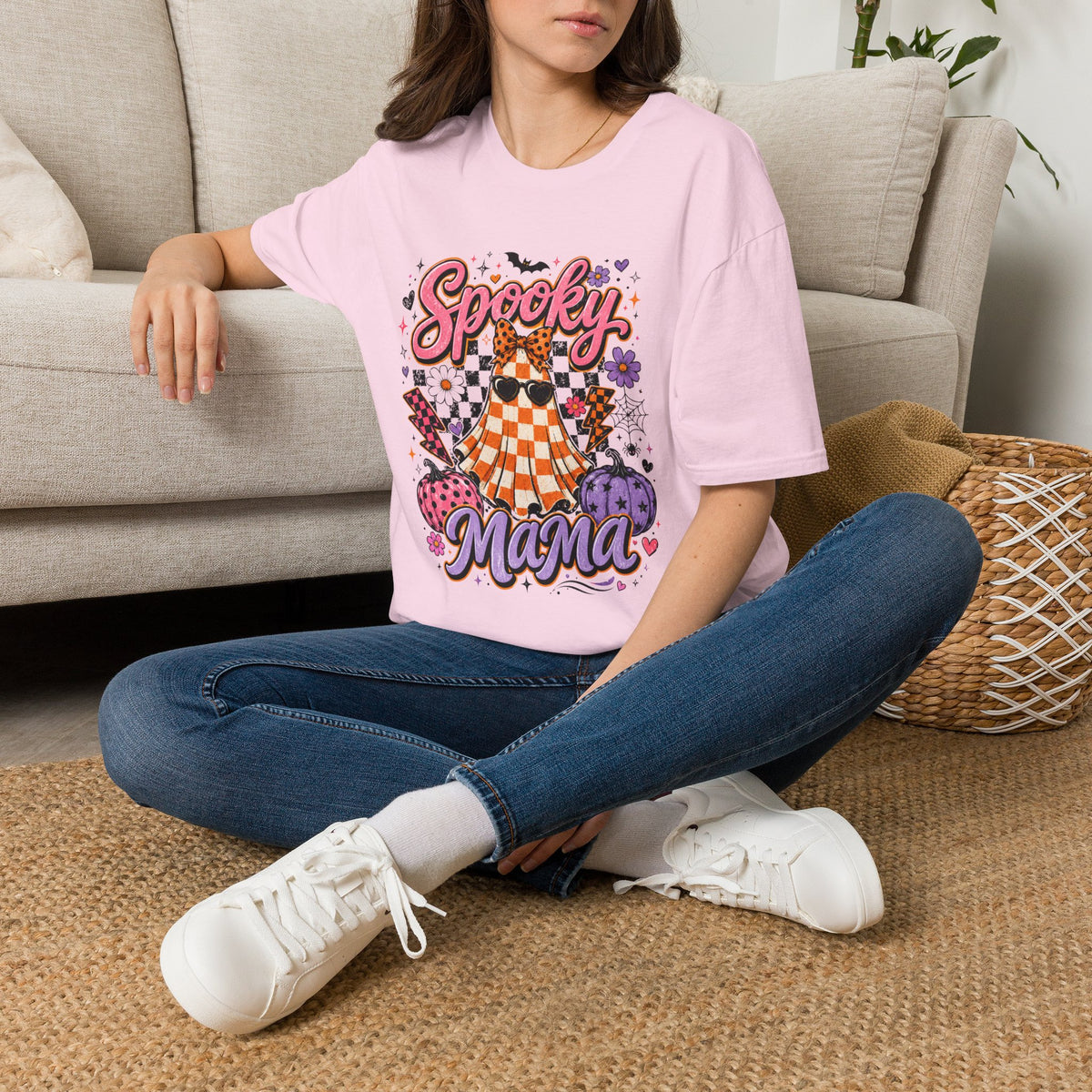 Spooky Mama Tee - Gildan