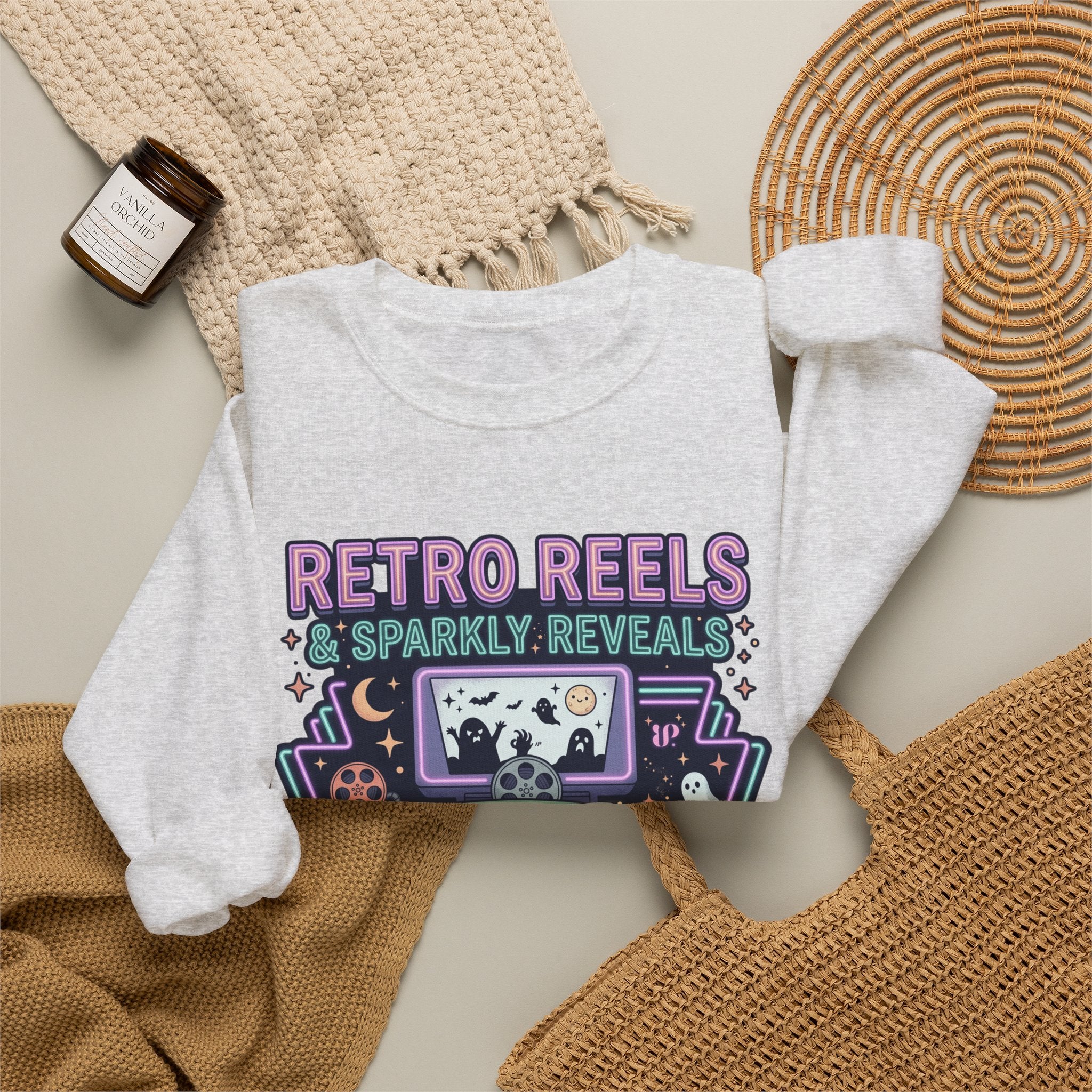 Retro Reels Sweatshirt - Gildan