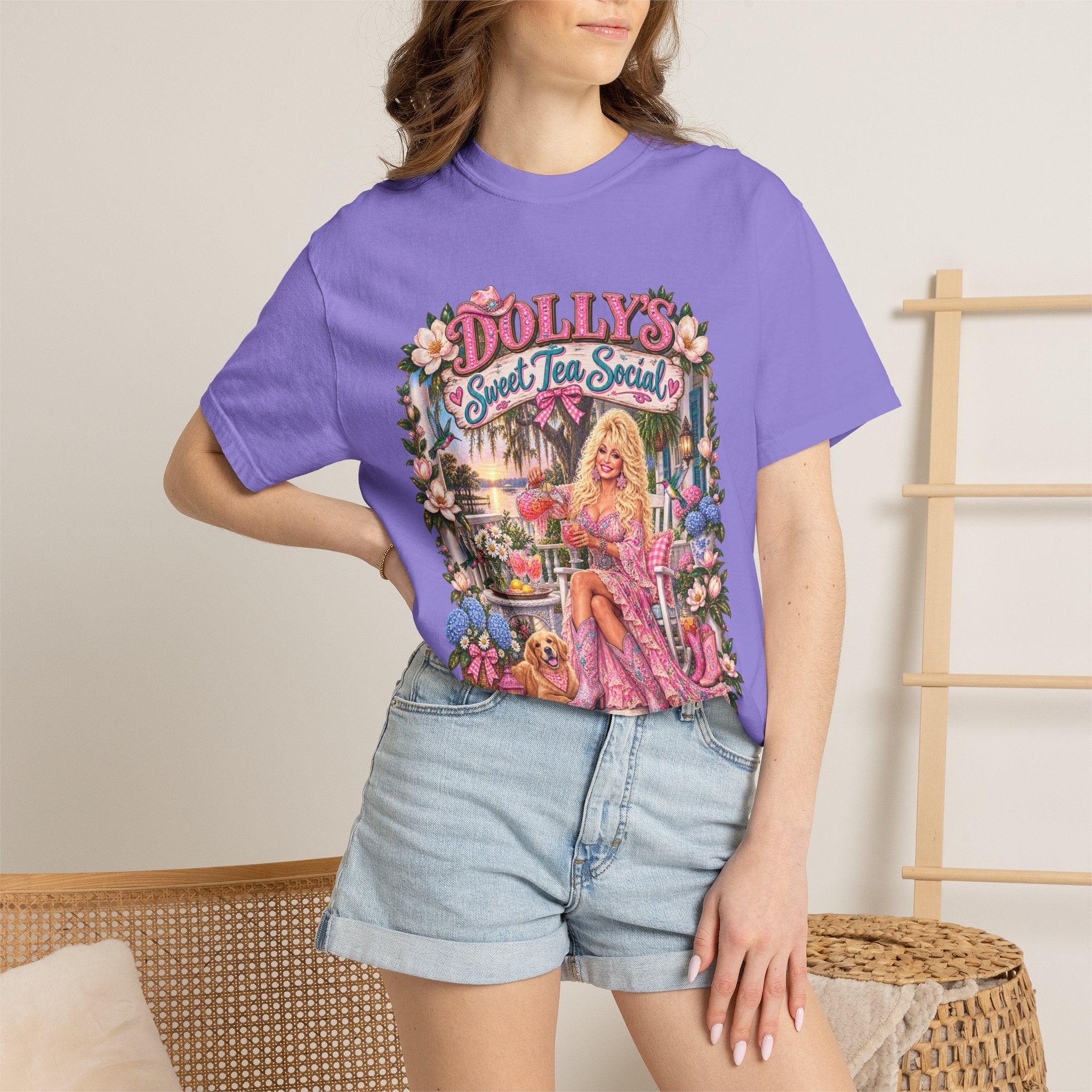 Dolly's Sweet Tea Social Tee