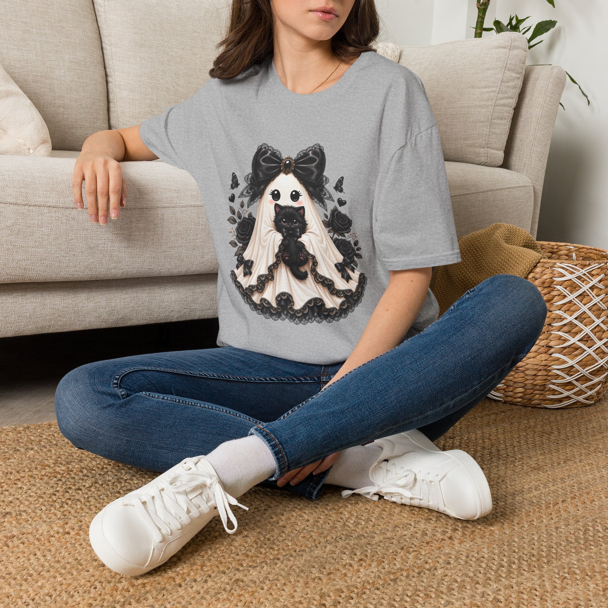 Lace Kitten Ghost Tee - Gildan