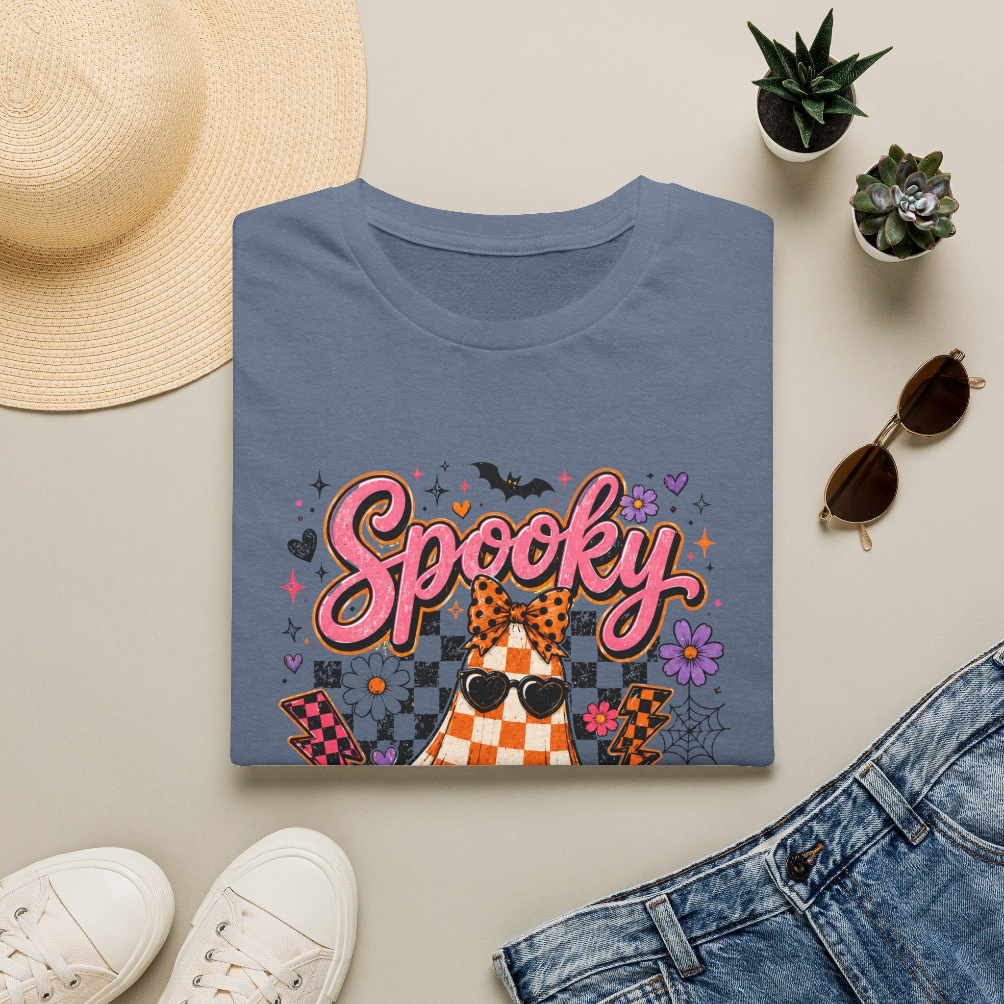 Spooky Mama Tee - Gildan