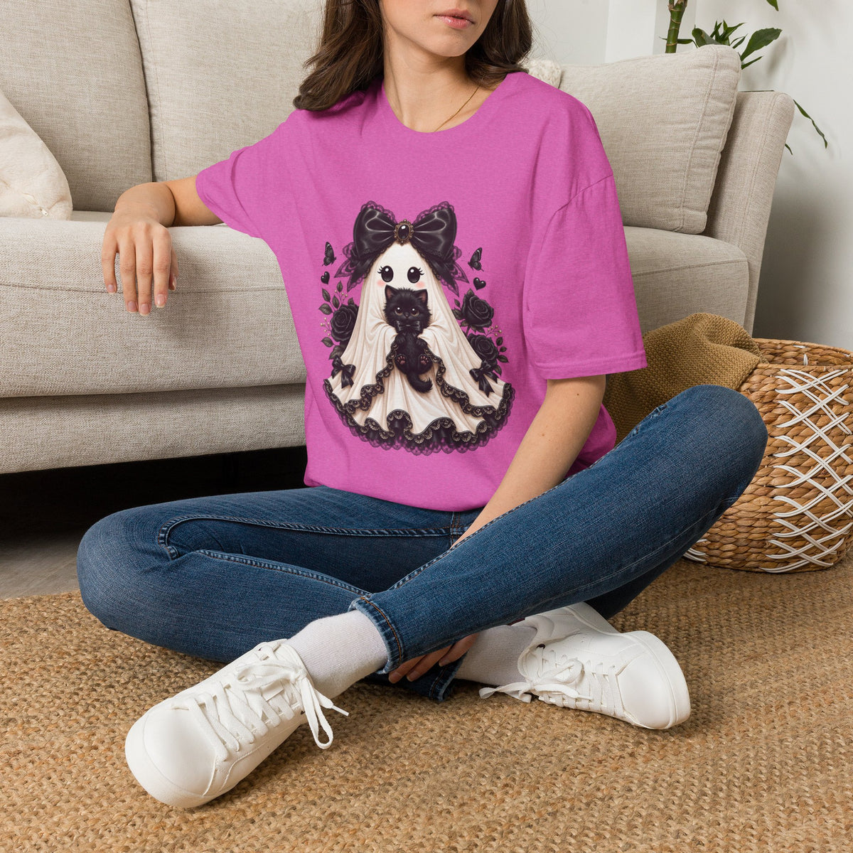 Lace Kitten Ghost Tee - Gildan