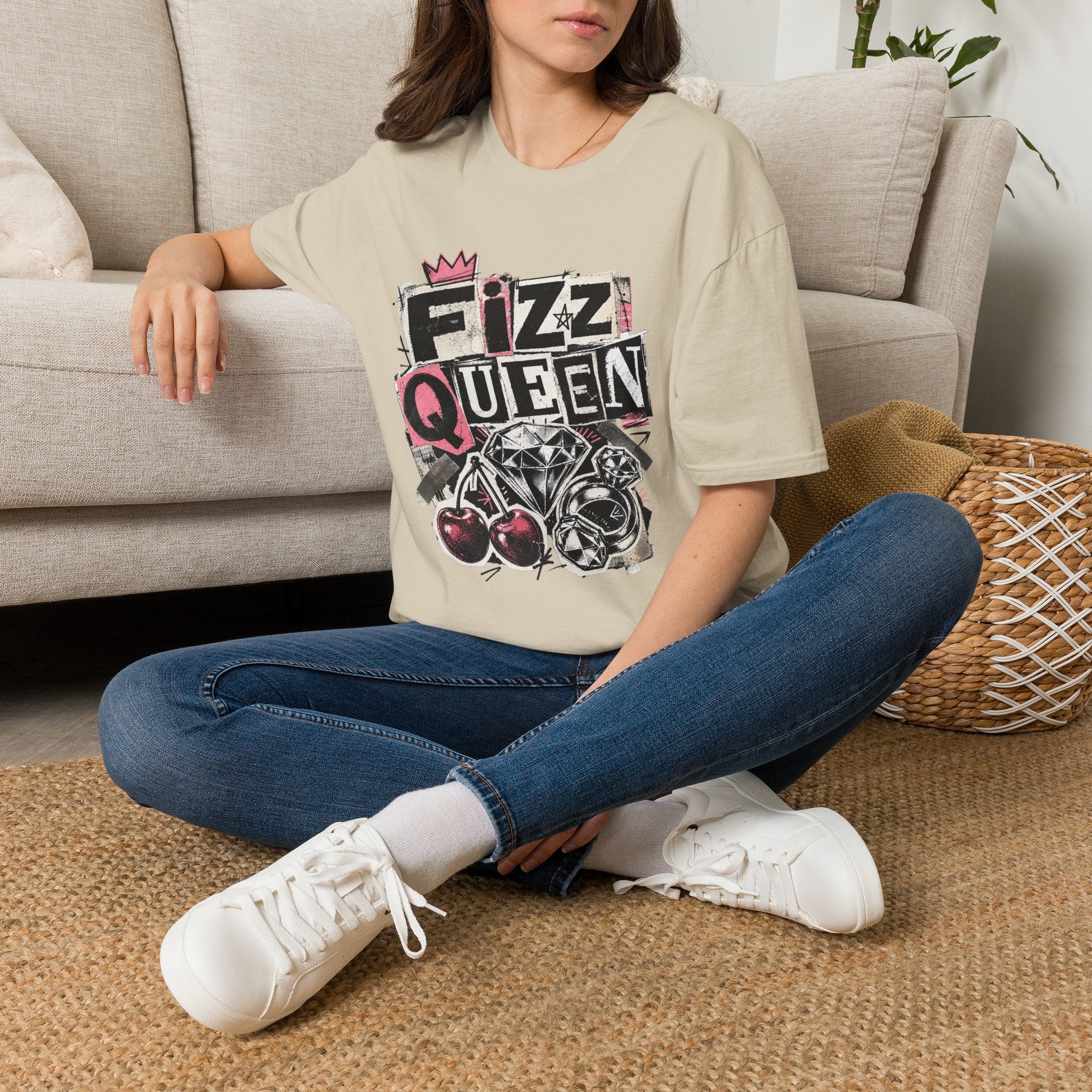 Fizz Queen Tee - Gildan