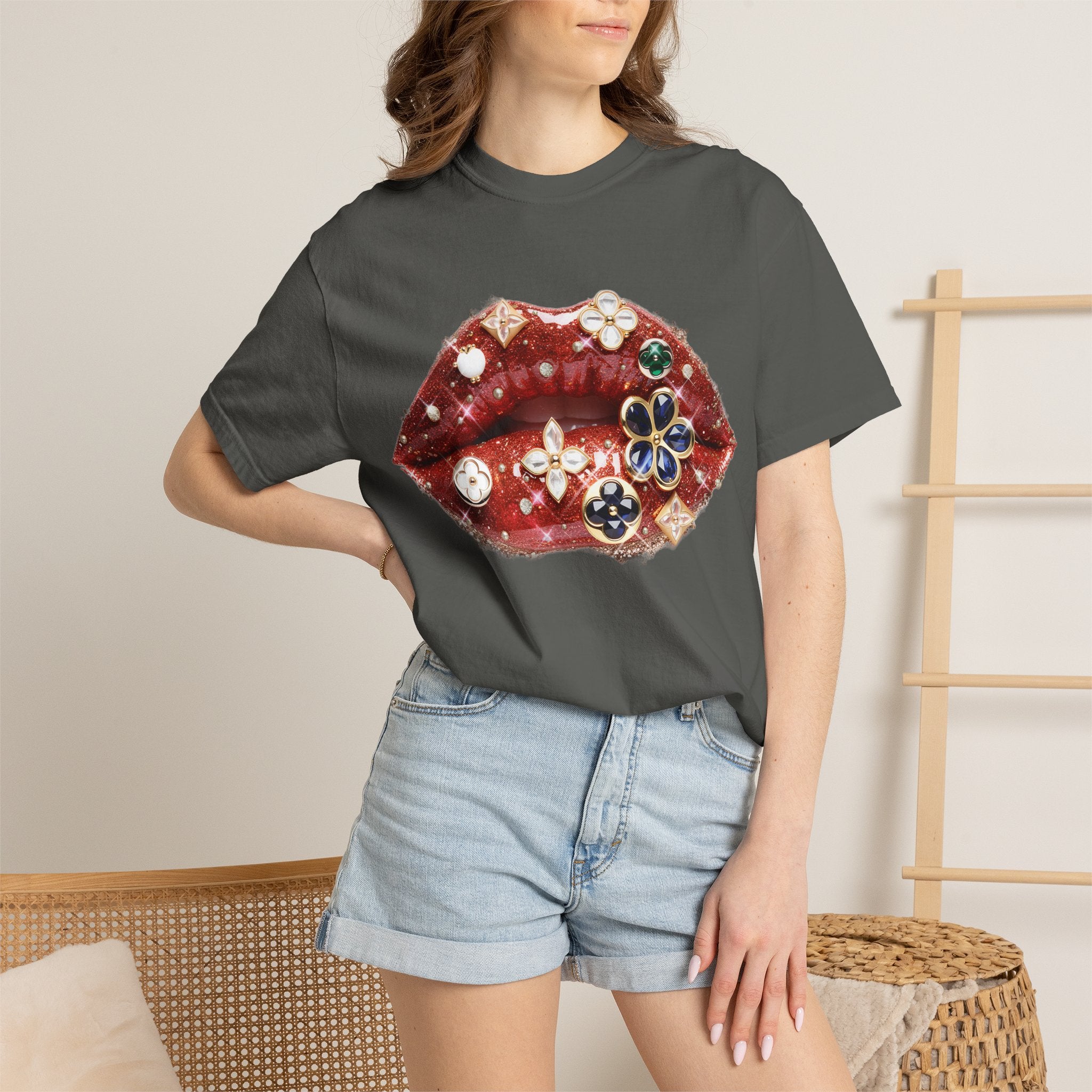 Jewel Lips Tee - Comfort Colors