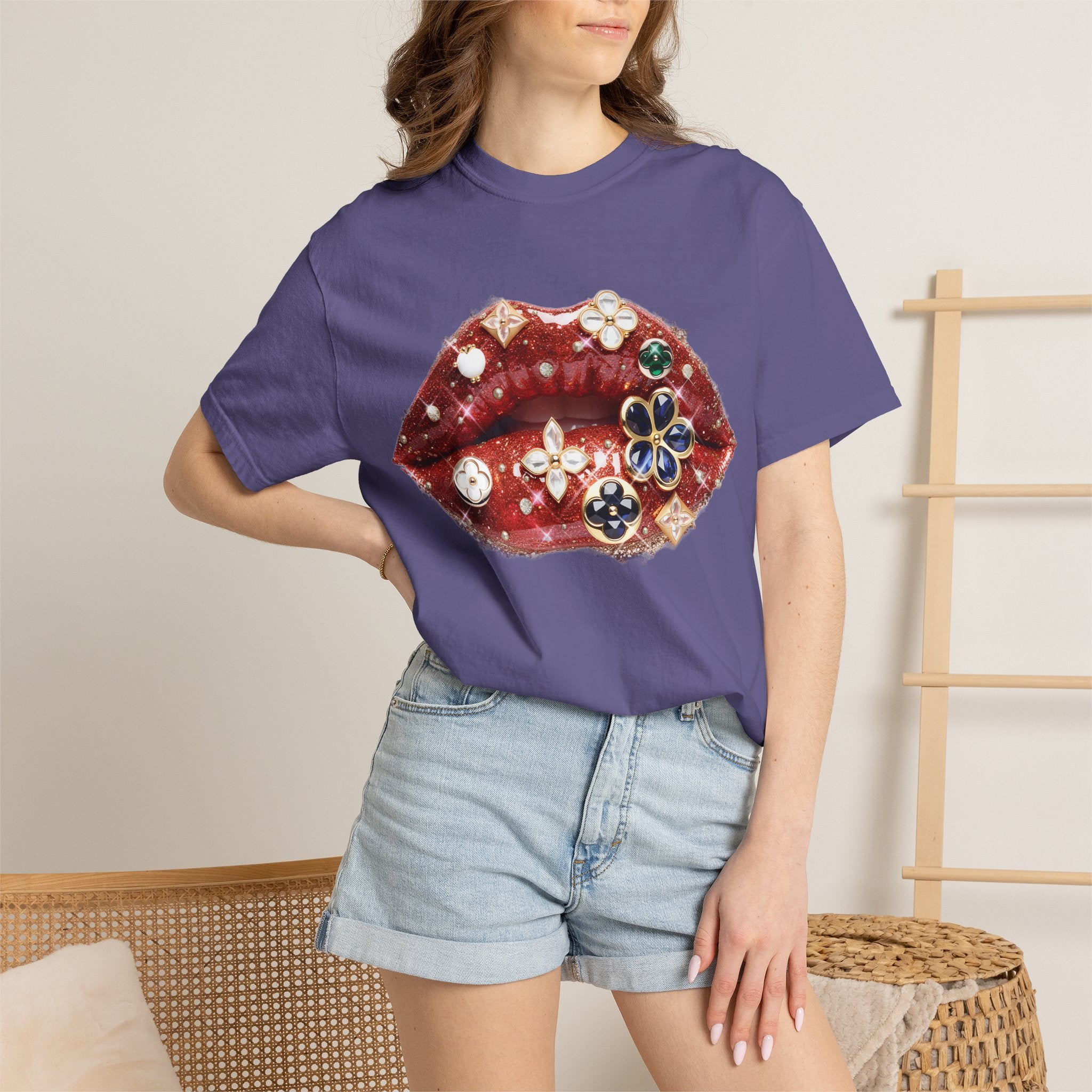 Jewel Lips Tee - Comfort Colors