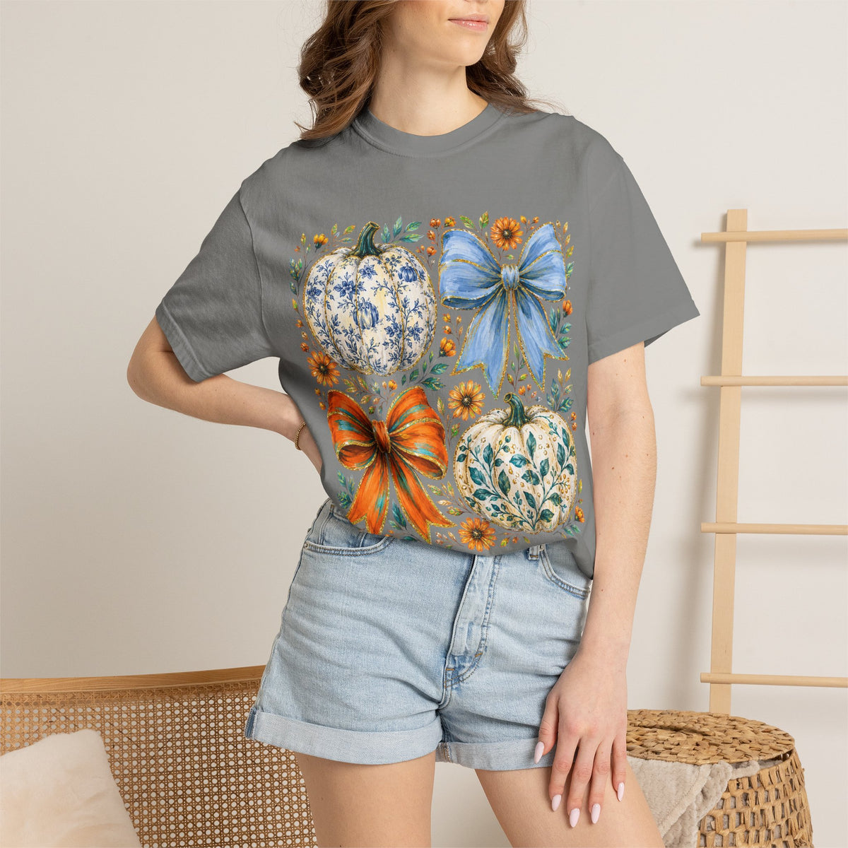 Pumpkin Bows Tee - Comfort Colors