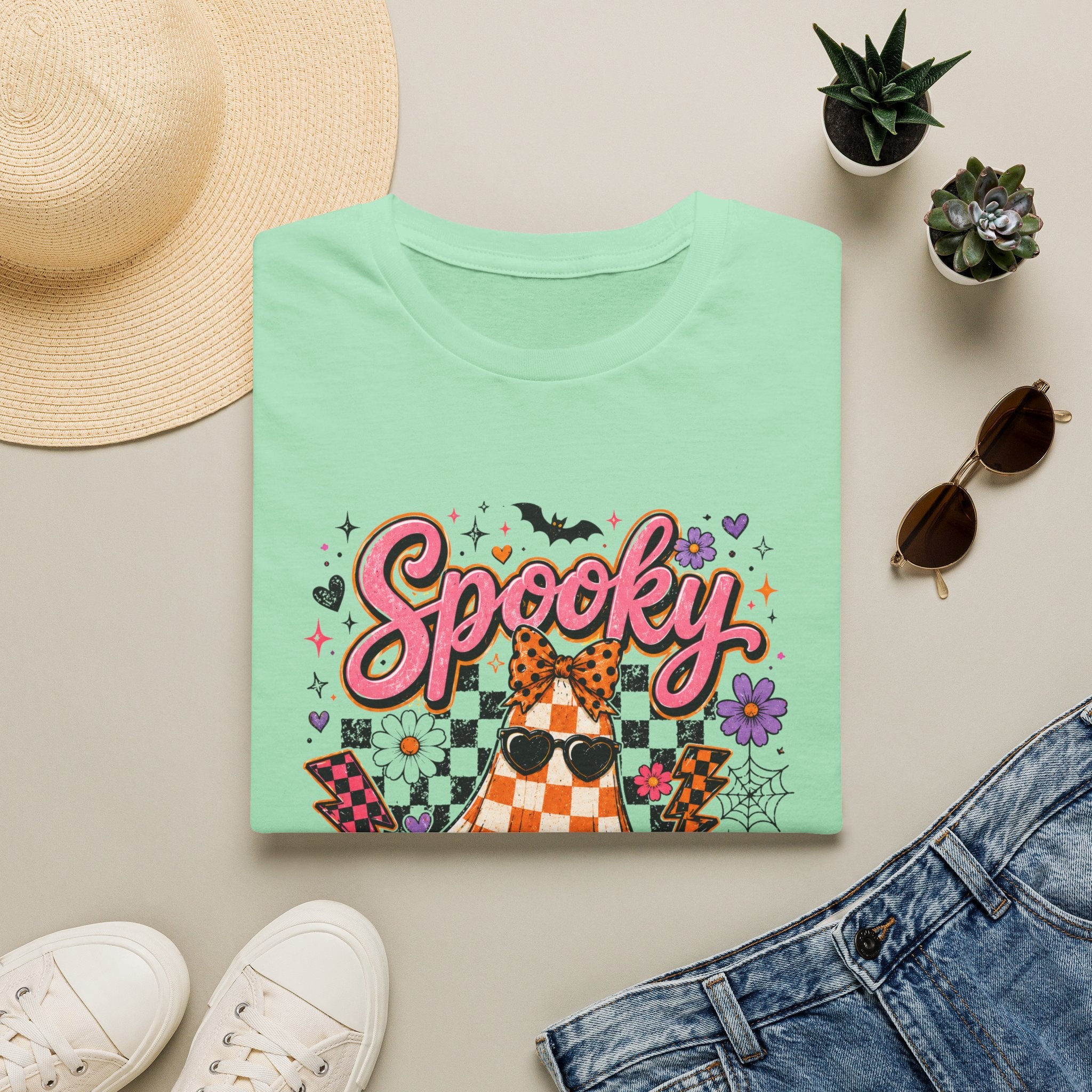 Spooky Mama Tee - Gildan
