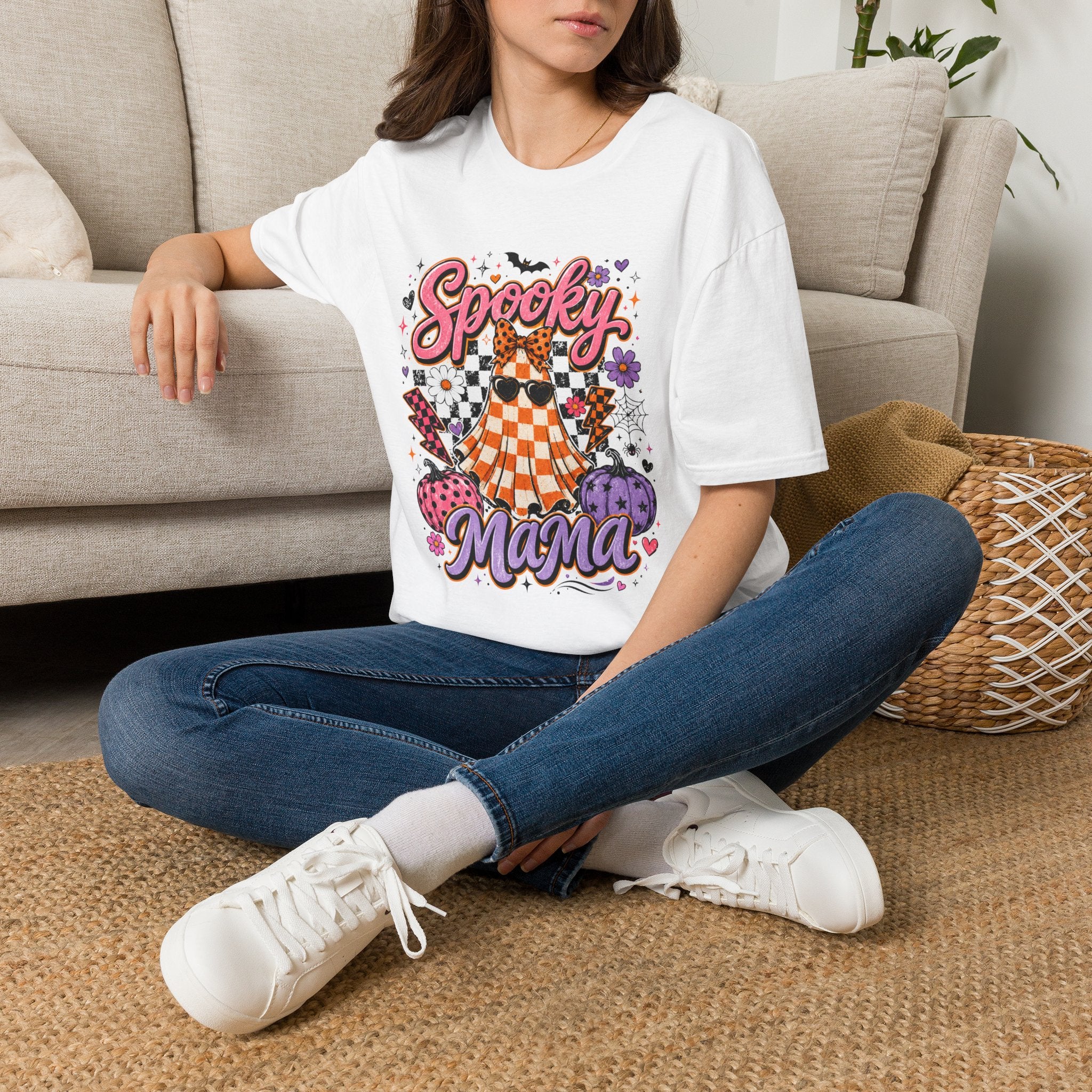 Spooky Mama Tee - Gildan