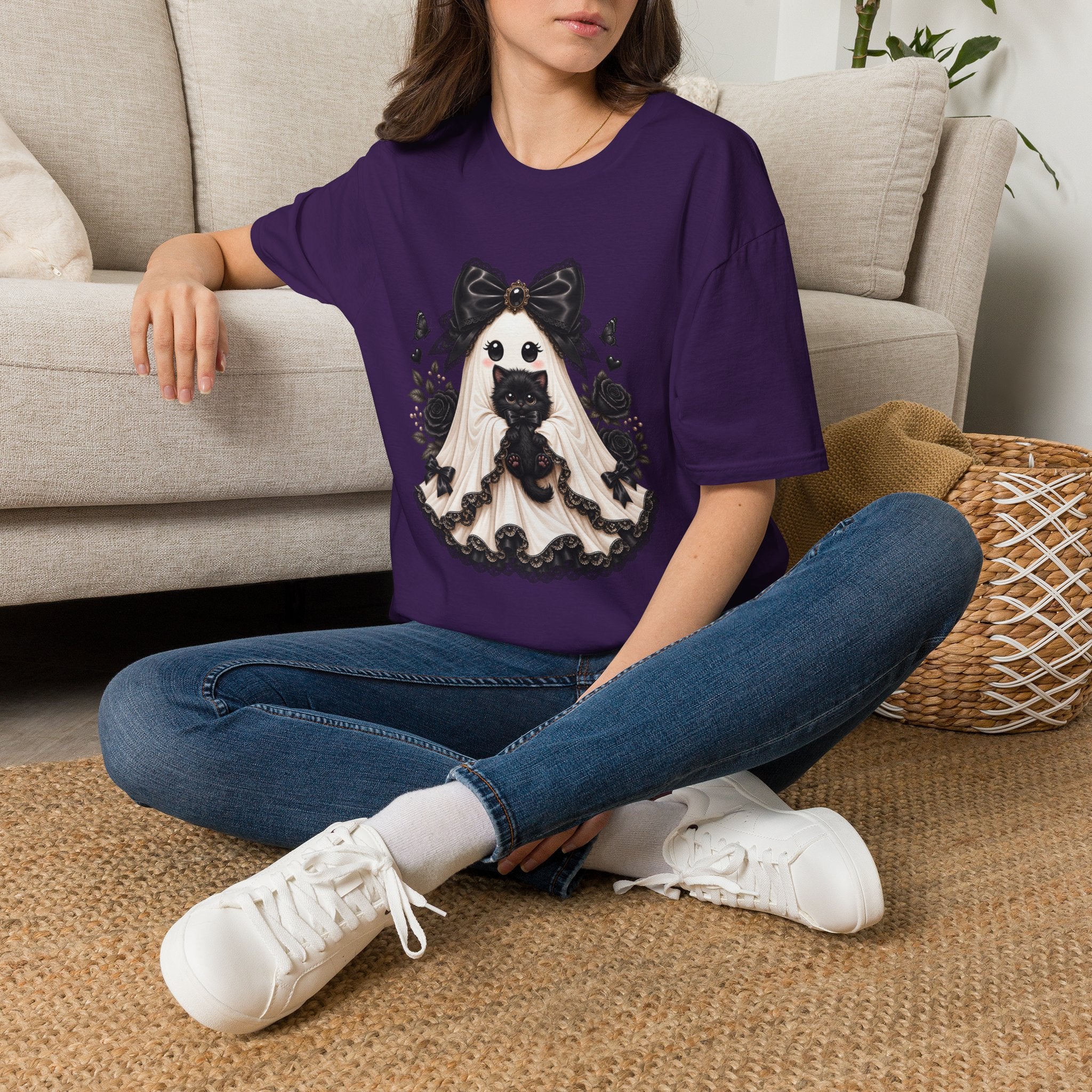 Lace Kitten Ghost Tee - Gildan