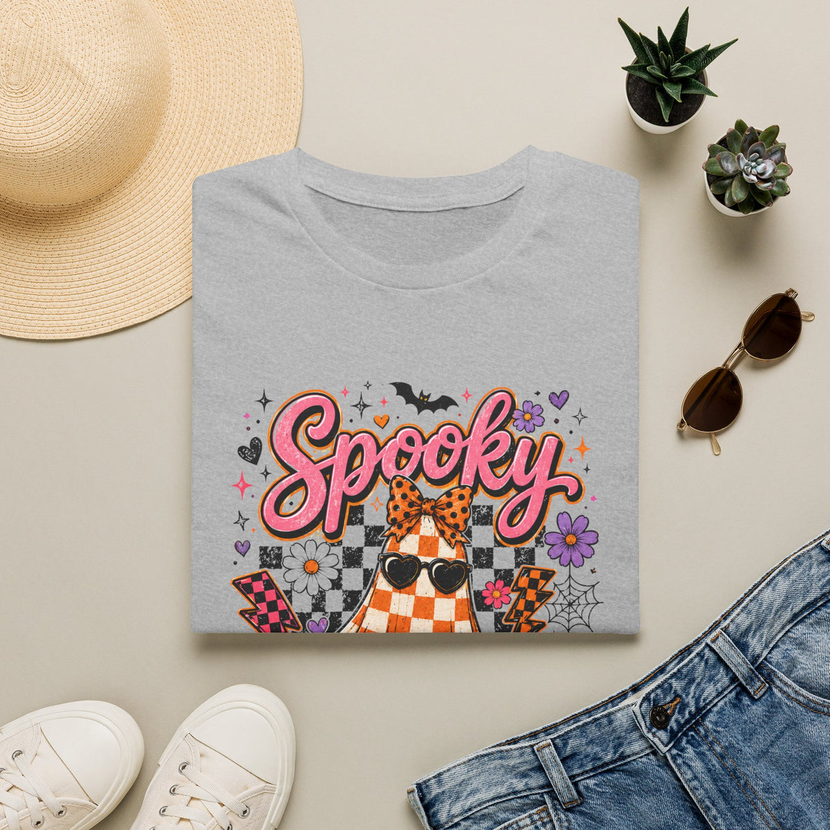 Spooky Mama Tee - Gildan