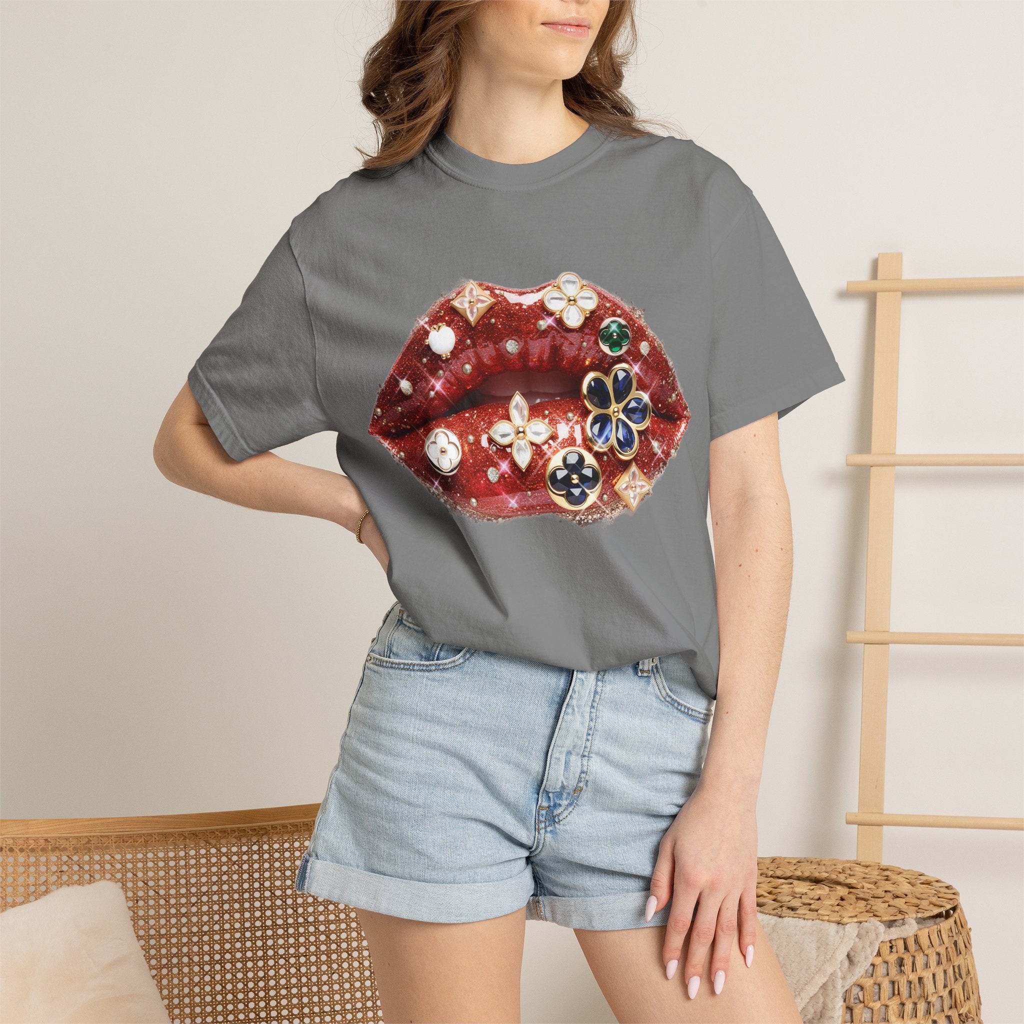 Jewel Lips Tee - Comfort Colors