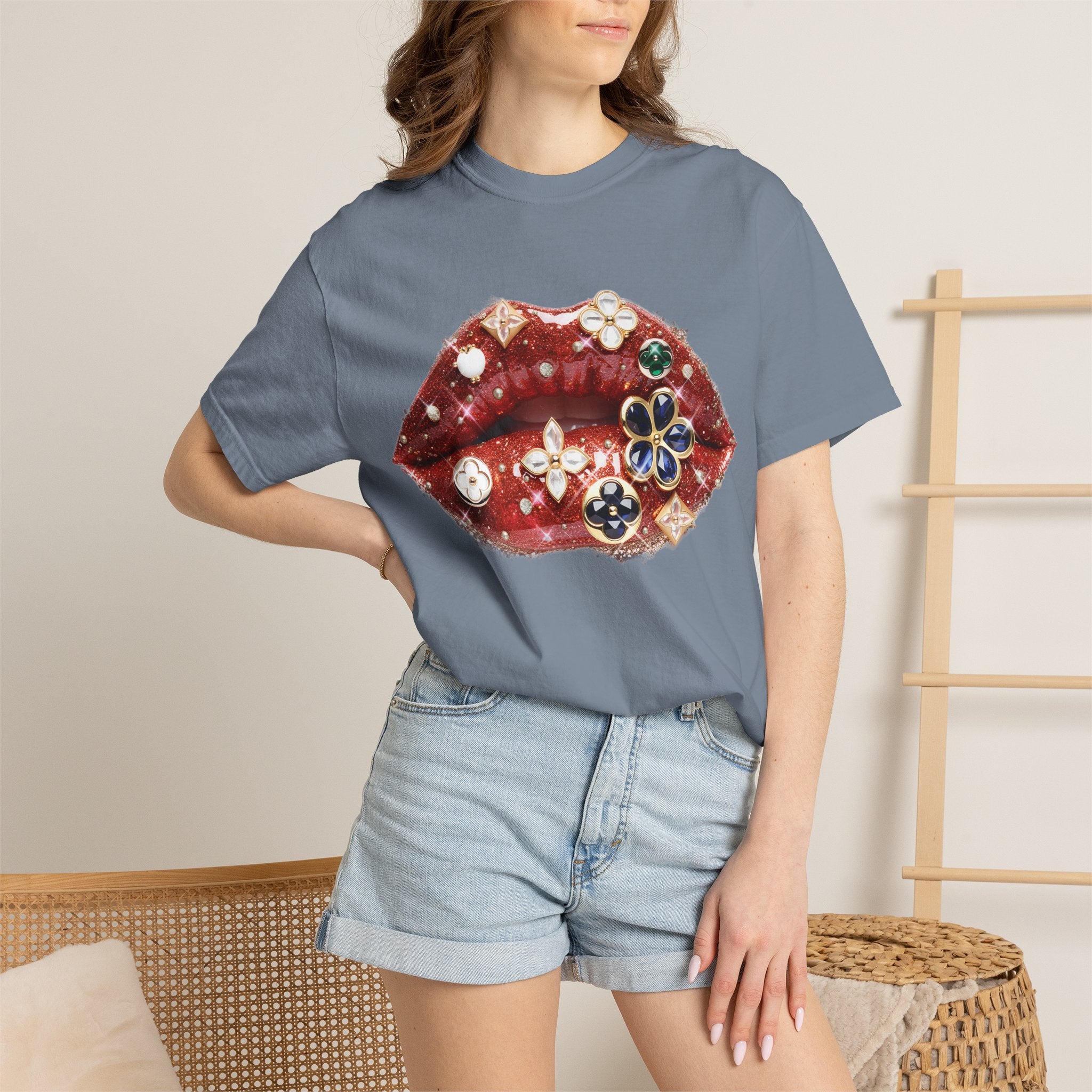 Jewel Lips Tee - Comfort Colors