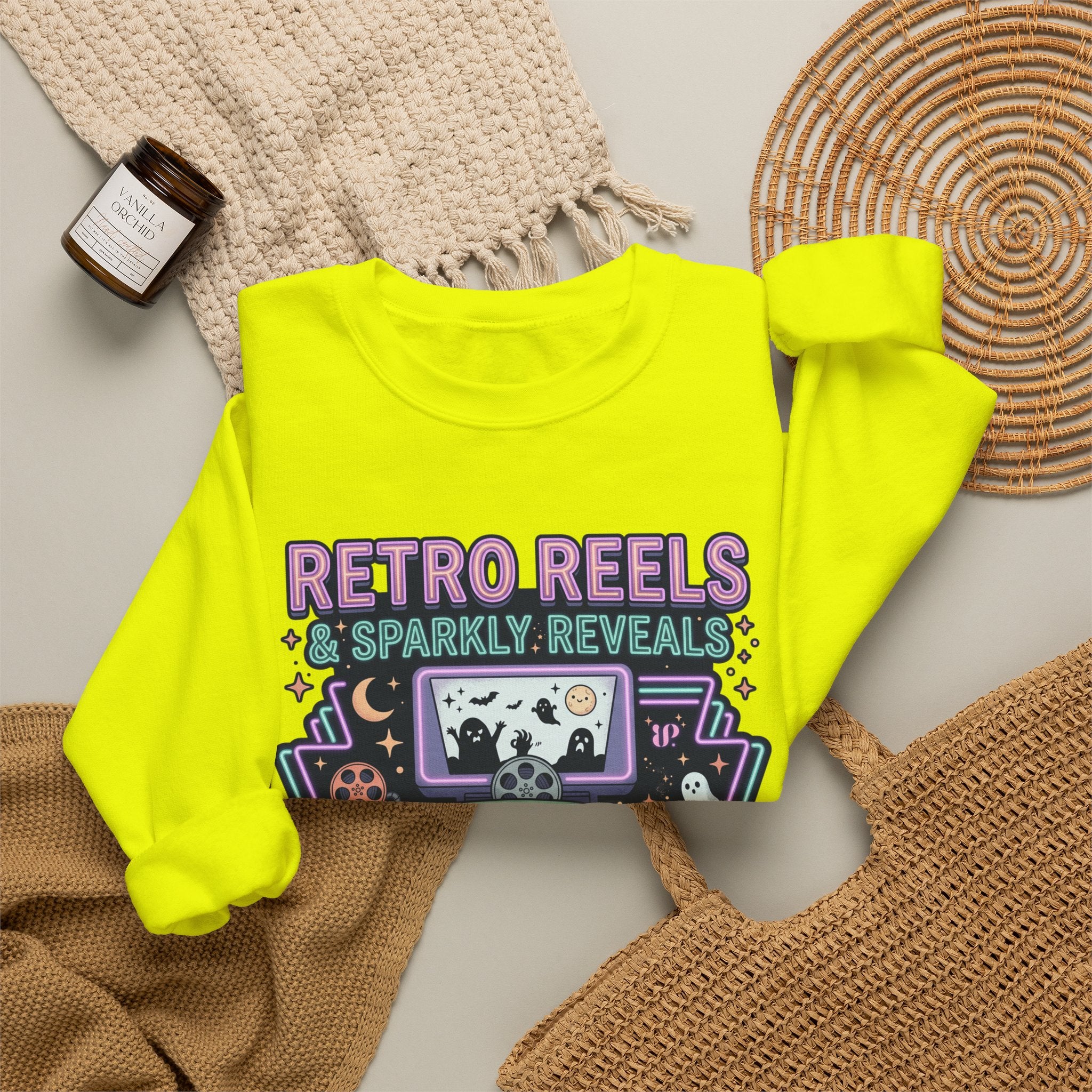 Retro Reels Sweatshirt - Gildan