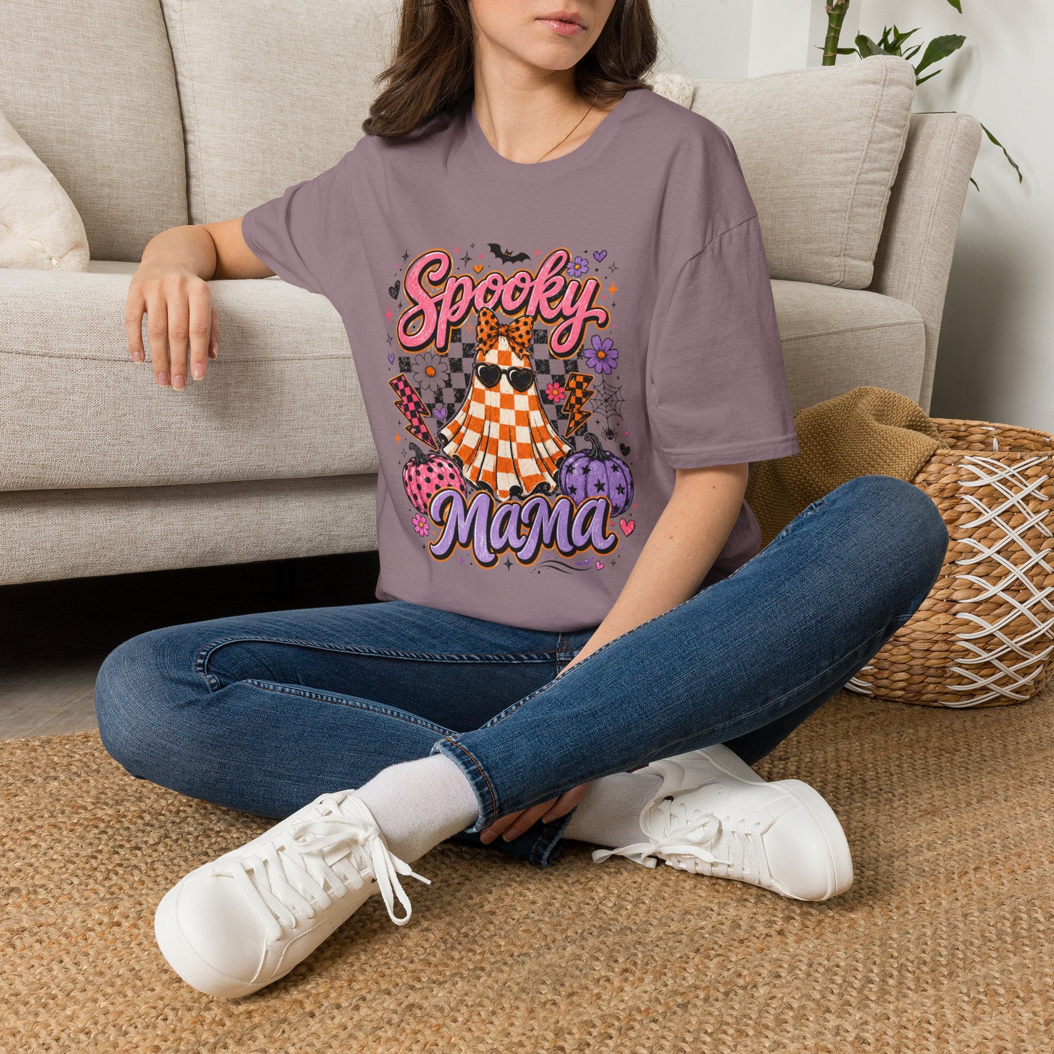 Spooky Mama Tee - Gildan