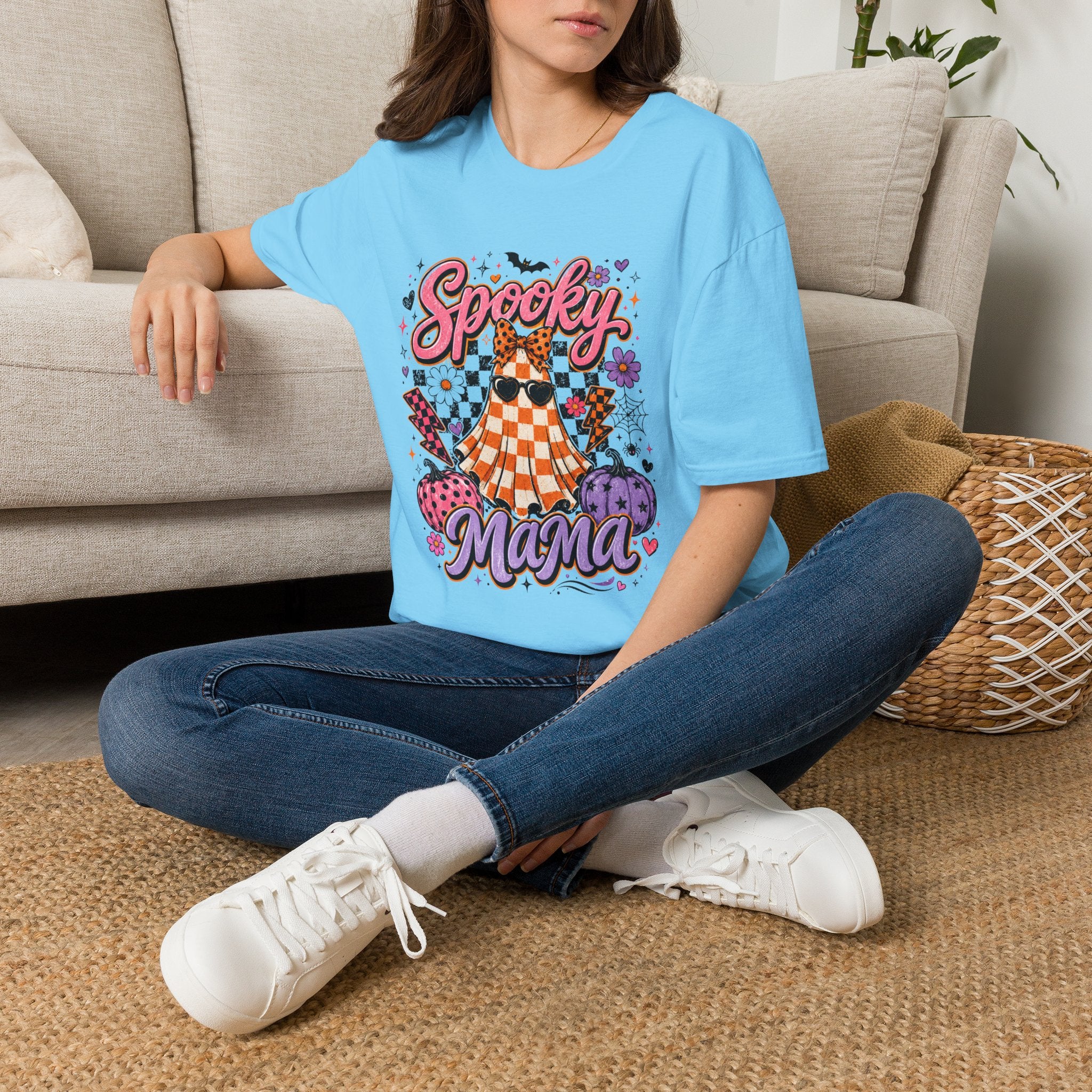 Spooky Mama Tee - Gildan