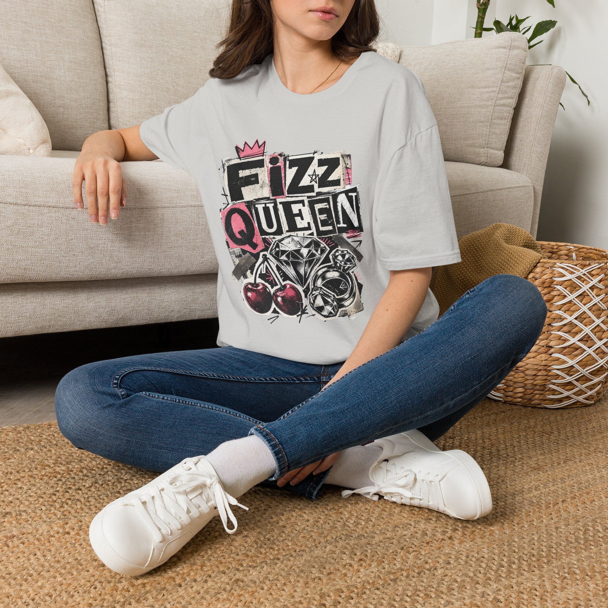 Fizz Queen Tee - Gildan